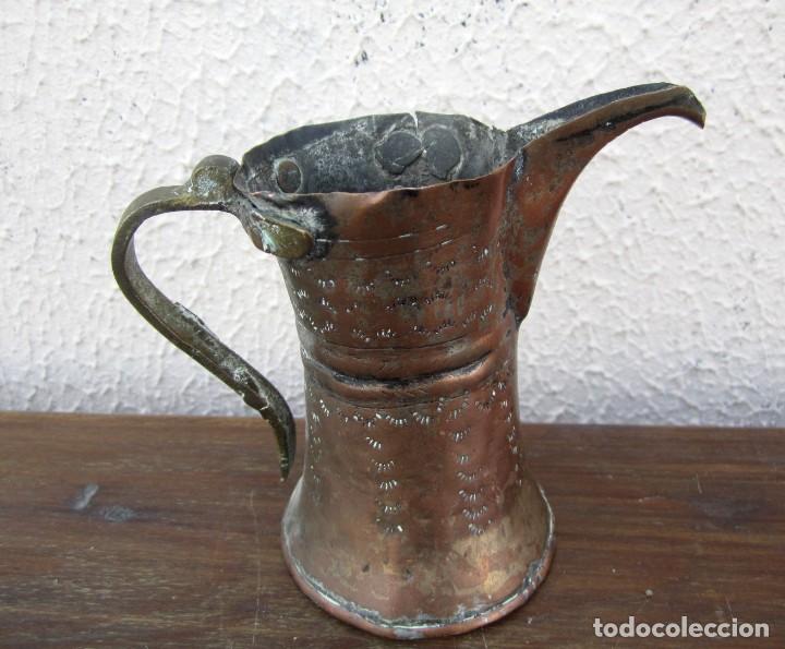 Antig&uuml;edades: Jarrita cobre con asa de bronce B - Foto 2