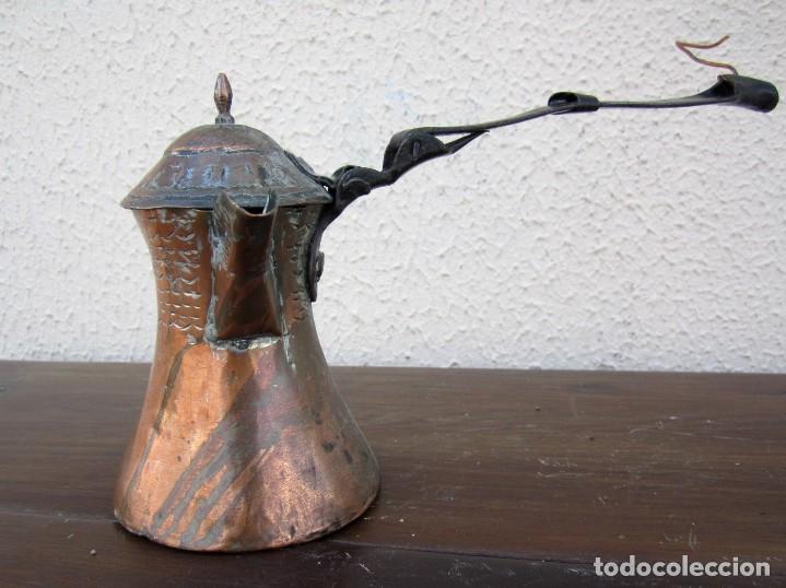 Antig&uuml;edades: Jarrita cobre con mango plegable - Foto 7