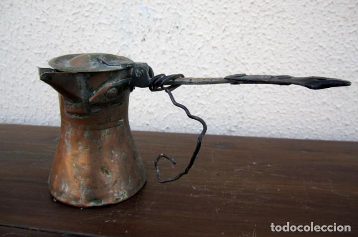 Antig&uuml;edades: Jarrita cobre con mango de cobre SXVIII - Foto 1