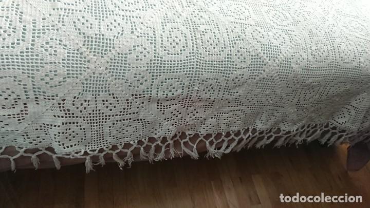 Antig&uuml;edades: CUBRE CAMA, ALGOD&Oacute;N, HECHA A MANO - Foto 2