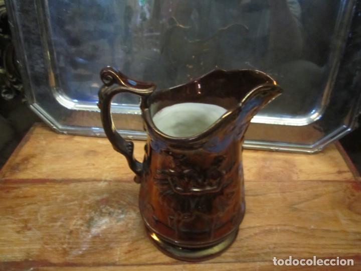 Antig&uuml;edades: Jarra Bristol dibujos azul claro - Foto 2
