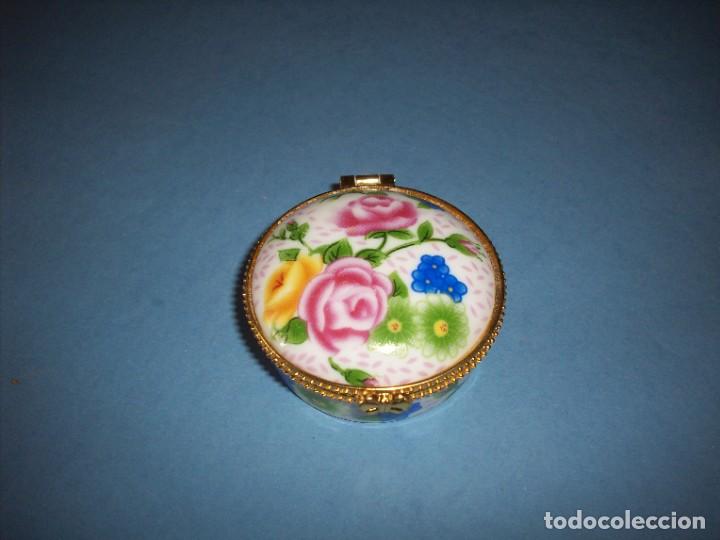 Antig&uuml;edades: pastillero de ceramica - Foto 2
