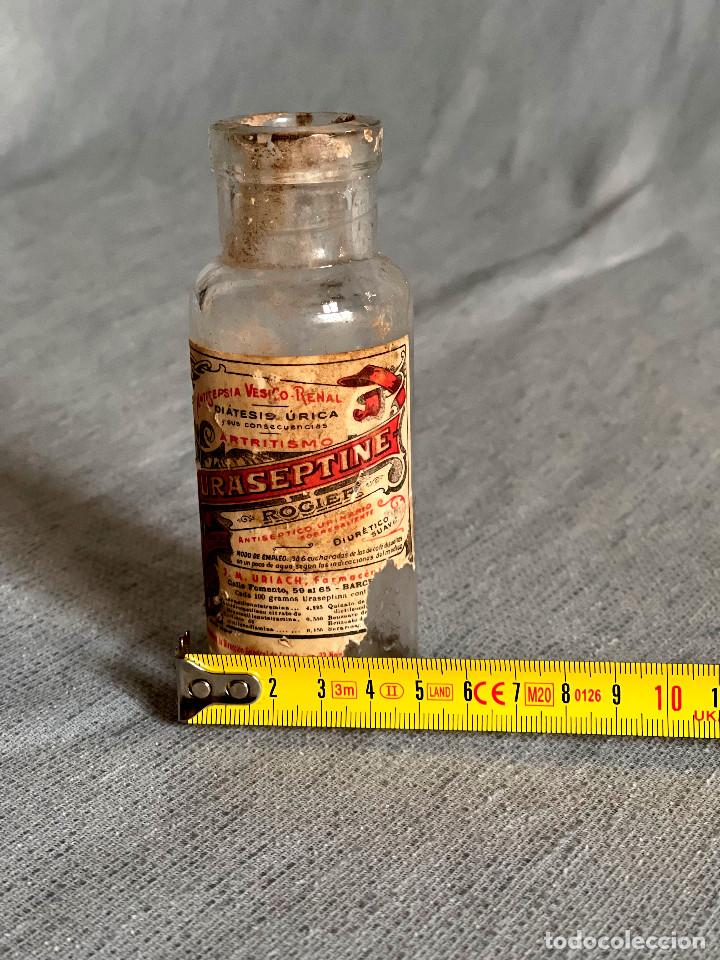 Antig&uuml;edades: Botecito de farmacia. Barcelona. - Foto 2