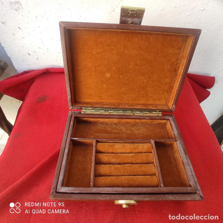 Antig&uuml;edades: joyero - Foto 2