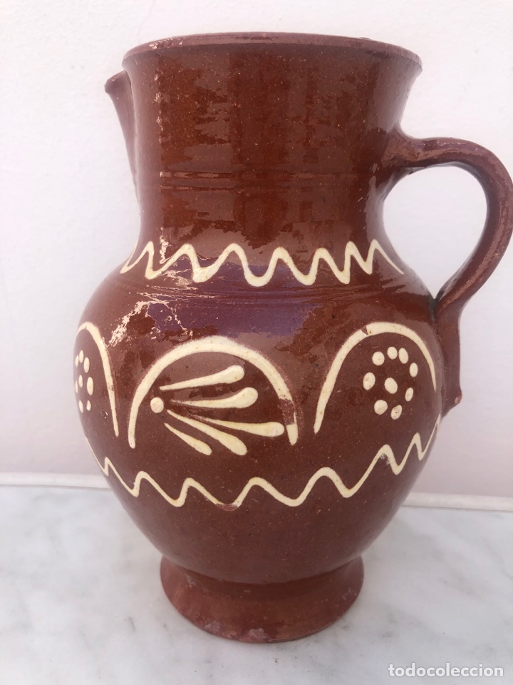 Antig&uuml;edades: Antigua jarra fabricada en barro - Foto 2