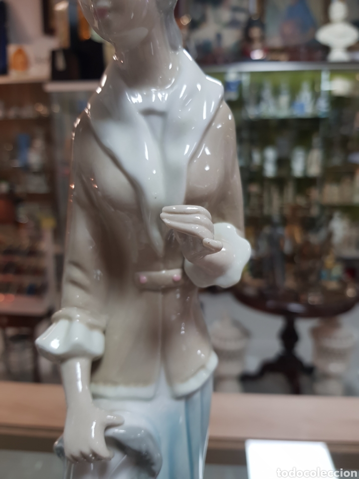 Antig&uuml;edades: FIGURA DE PORCELANA - Foto 6