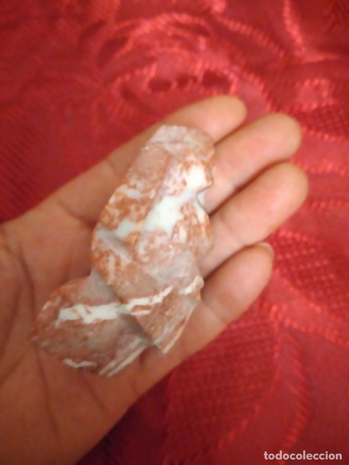 Antig&uuml;edades: cabeza moai de m&aacute;rmol rosa. - Foto 4