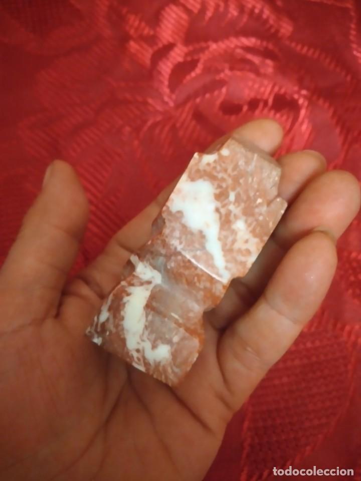 Antig&uuml;edades: cabeza moai de m&aacute;rmol rosa. - Foto 7