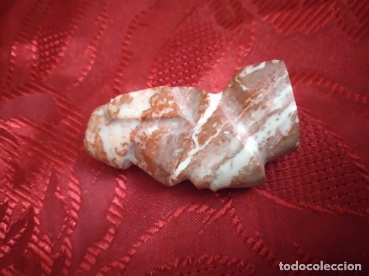Antig&uuml;edades: cabeza moai de m&aacute;rmol rosa. - Foto 8