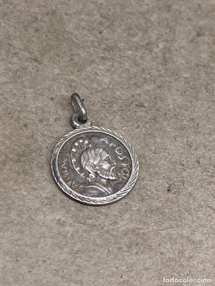 Antig&uuml;edades: Colgante de plata religioso - Foto 1