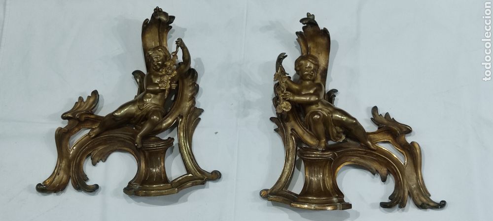 Antiguidades: MORILLOS EN BRONCE FRANC&Eacute;S BA&Ntilde;ADOS EN ORO. ESTILO ROCOC&Oacute;. (S-XVIII). Figuras querubines y rocallas.