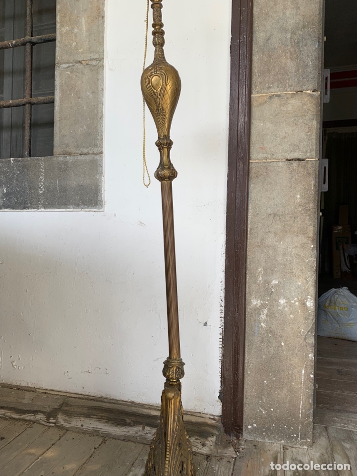 Antig&uuml;edades: L&aacute;mpara modernista de pie de bronce - Foto 4