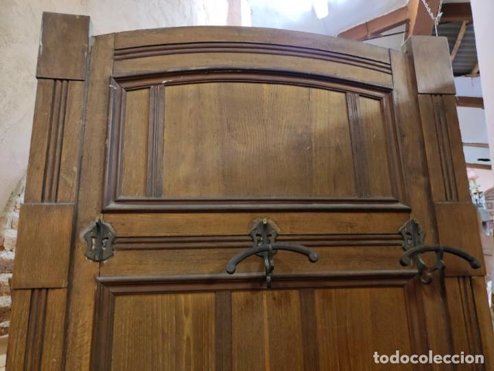 Antig&uuml;edades: Perchero roble y casta&ntilde;o - Foto 3