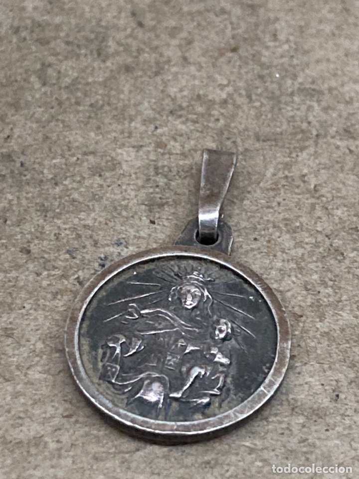 Antig&uuml;edades: Medalla de plata religiosa - Foto 2