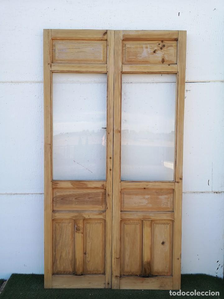 Puerta Cristalera Antigua De Doble Hoja Comprar Antigüedades Varias En Todocoleccion 320376088