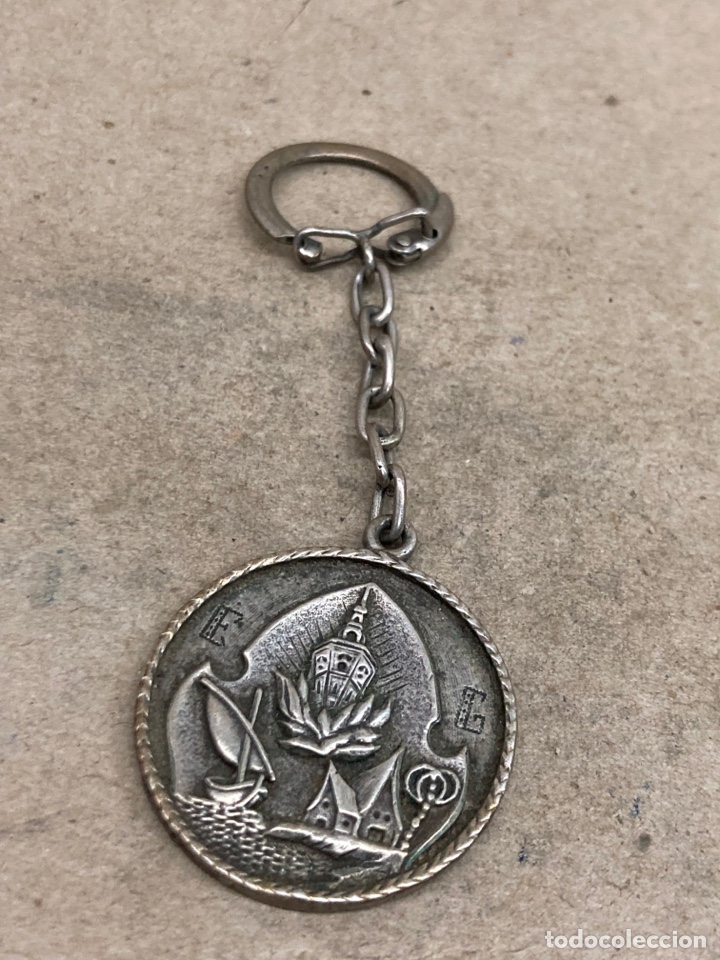 Antig&uuml;edades: Llavero de plata moneda 1871 - Foto 1