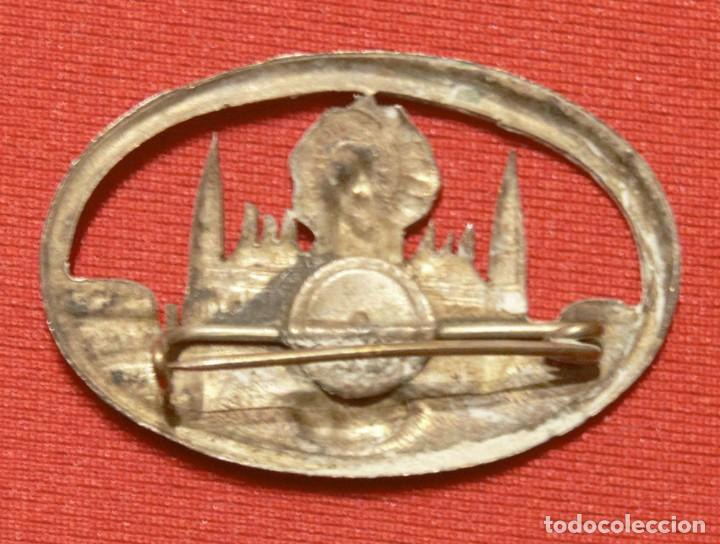 Antig&uuml;edades: Antiguo broche de La Virgen Del Pilar - Foto 2