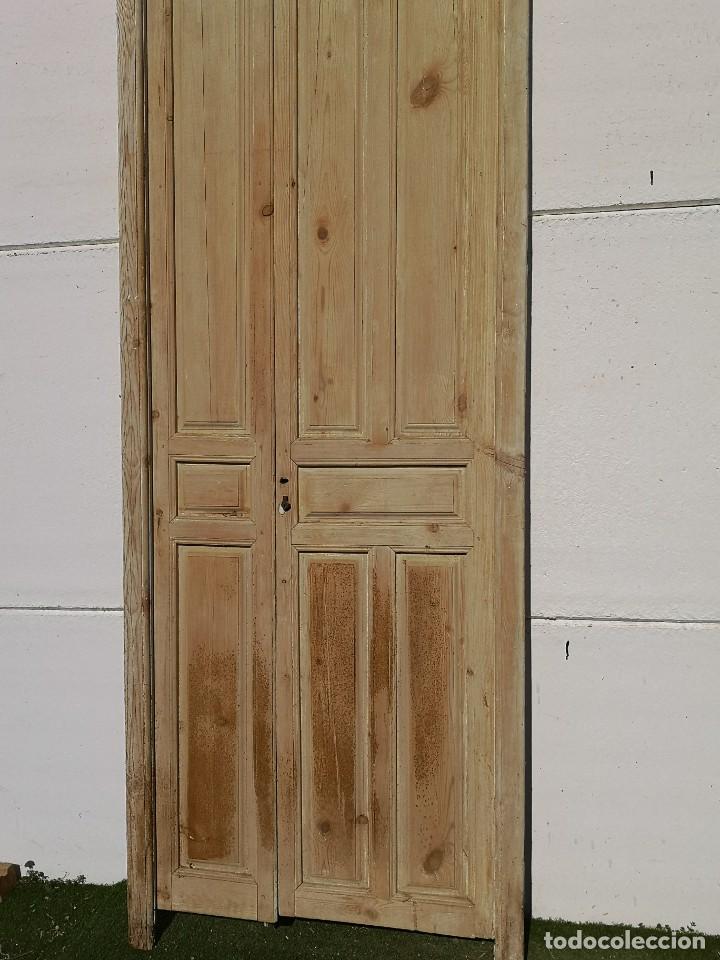 Antig&uuml;edades: Puerta antigua de interior de doble hoja - Foto 2