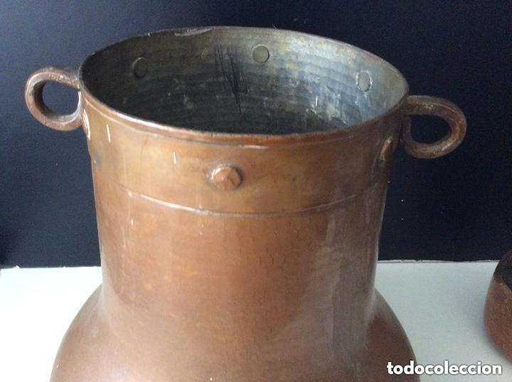 Antig&uuml;edades: Antigua Herrada vasca con su bacineta - Foto 2