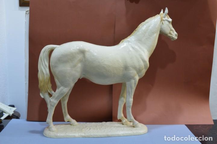 Antig&uuml;edades: Caballo porcelana - Foto 12