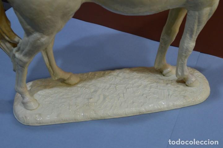 Antig&uuml;edades: Caballo porcelana - Foto 15
