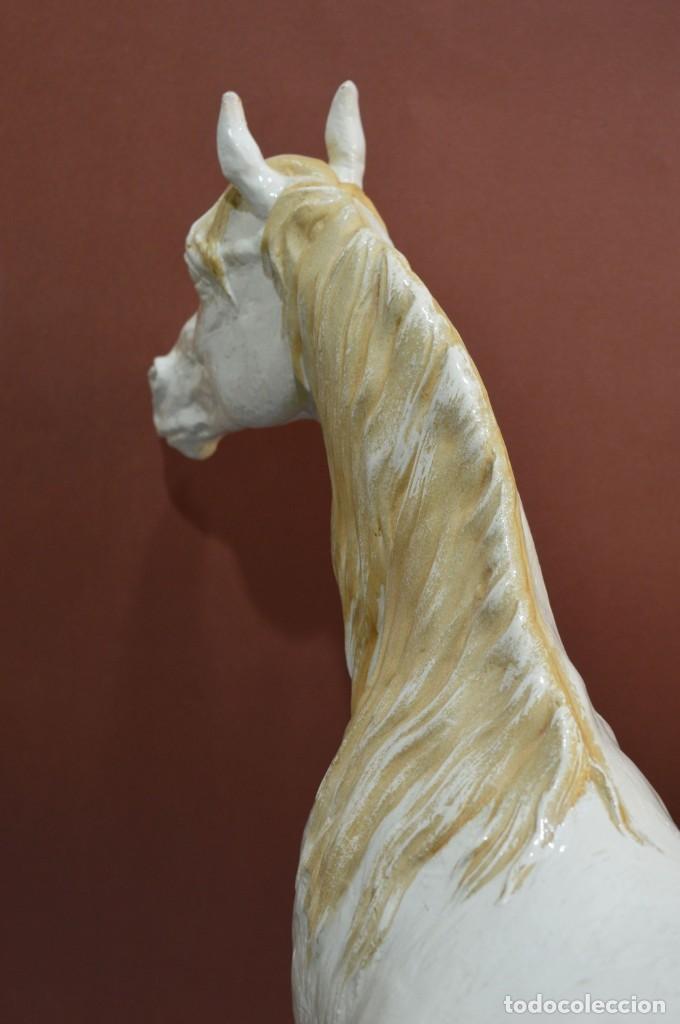 Antig&uuml;edades: Caballo porcelana - Foto 16