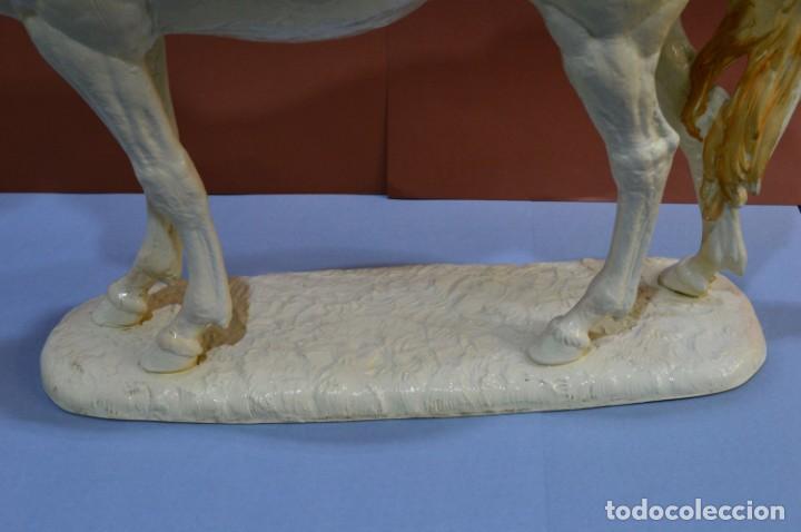Antig&uuml;edades: Caballo porcelana - Foto 17