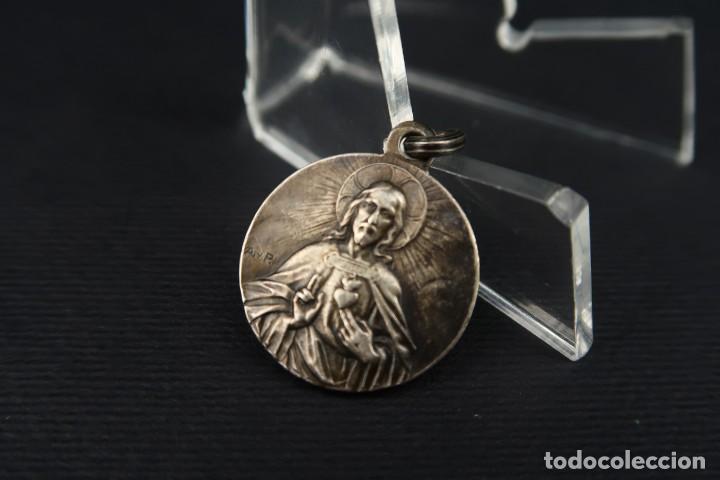 Antig&uuml;edades: Antigua Medalla Religiosa de Plata - Foto 3