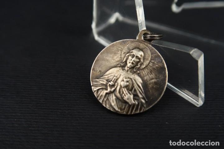 Antig&uuml;edades: Antigua Medalla Religiosa de Plata - Foto 4