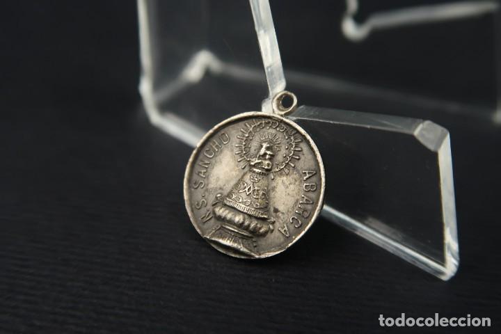 Antig&uuml;edades: Antigua Medalla Religiosa de Plata - Foto 1