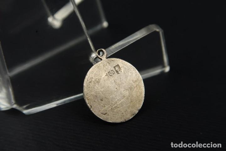 Antig&uuml;edades: Antigua Medalla Religiosa de Plata - Foto 4