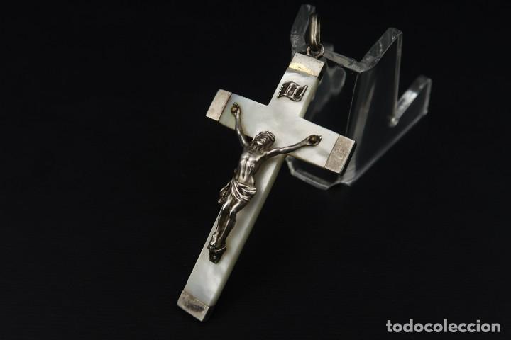 Antig&uuml;edades: Antiguo Crucifijo de Plata y Nacar - Foto 6