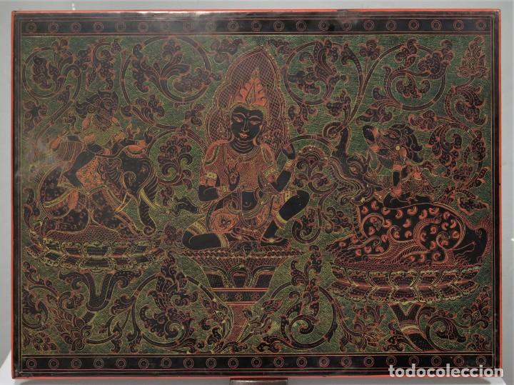 Antig&uuml;edades: PANEL DIOSA LACADO. INDIA. CA 1900 - Foto 1