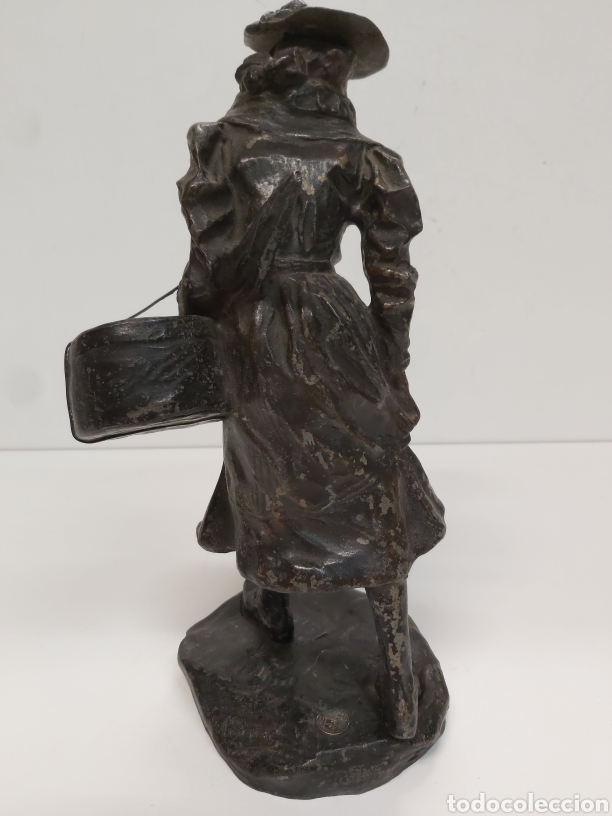 Antig&uuml;edades: Figura calamina firmada Paris - Foto 4