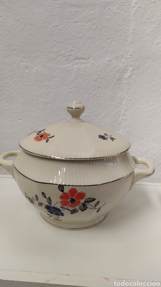 Antig&uuml;edades: Sopera Antigua de porcelana - Foto 2