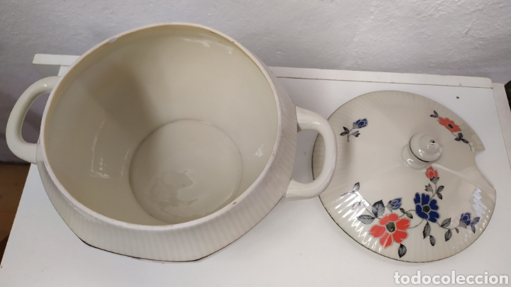 Antig&uuml;edades: Sopera Antigua de porcelana - Foto 4