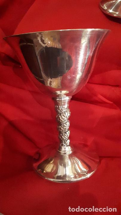 Antig&uuml;edades: 6 copas de metal plateado. - Foto 3