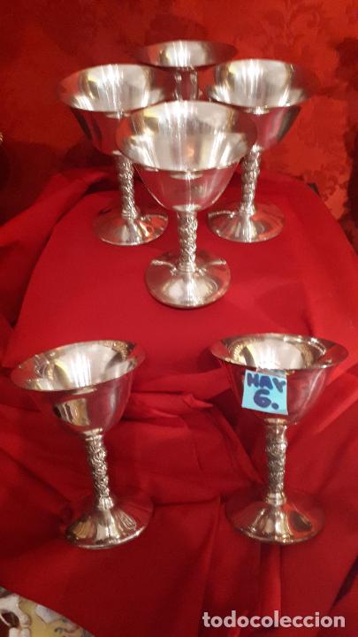 Antig&uuml;edades: 6 copas de metal plateado. - Foto 1