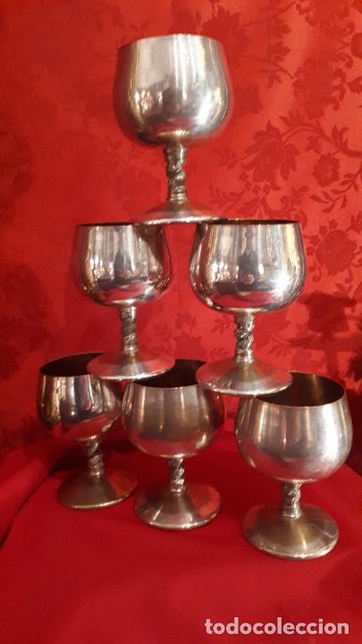 Antig&uuml;edades: Seis copas de metal plateado - Foto 1