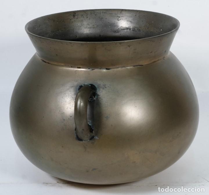 Antig&uuml;edades: Antigua olla en bronce siglo XVIII - Foto 2