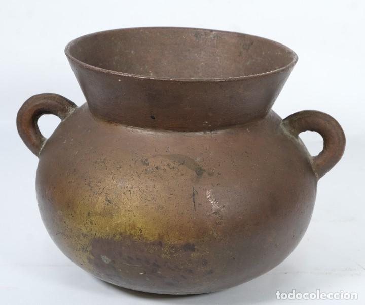 Antig&uuml;edades: Antigua olla en bronce siglo XVIII - Foto 3