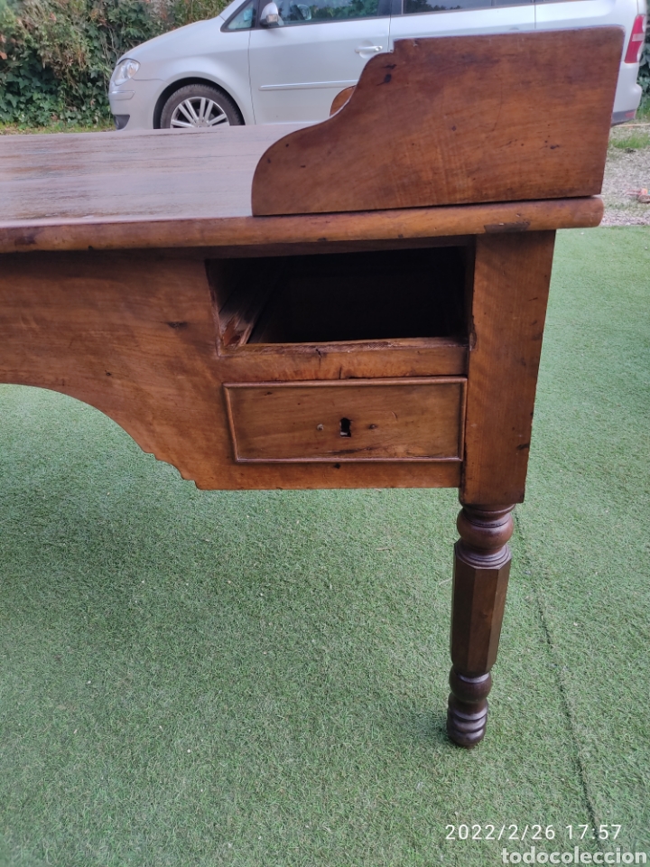 Antig&uuml;edades: Mesa escritorio antigua - Foto 8