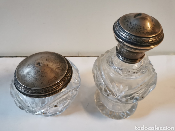 Antig&uuml;edades: Juego de tocador en cristal y plata - Foto 2