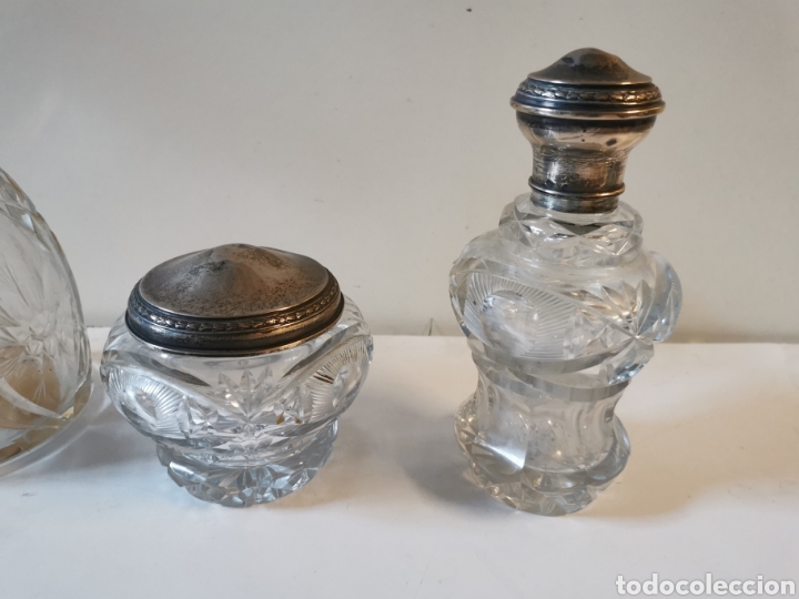 Antig&uuml;edades: Juego de tocador en cristal y plata - Foto 1