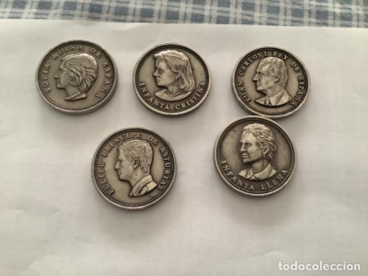 Antig&uuml;edades: Ik41. . MEDALLAS REYES ESPA&Ntilde;OLES - Foto 1