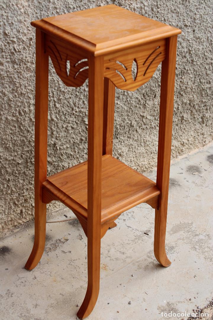 Antig&uuml;edades: mesita peana madera - Foto 1