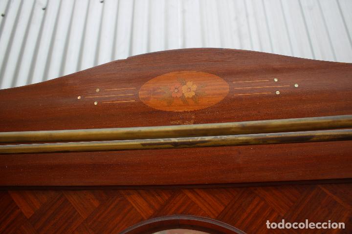 Antig&uuml;edades: antiguo perchero recibidor espejo - Foto 4