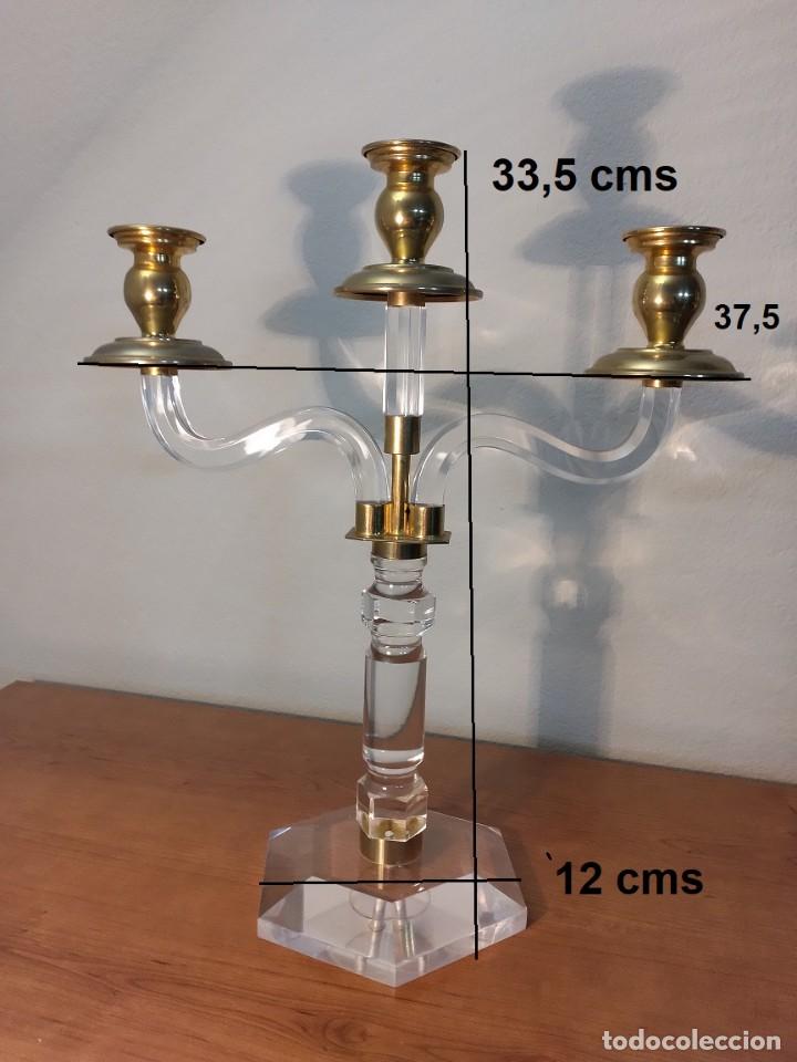 Antig&uuml;edades: Pareja de candelabros de metacrilato - Foto 19