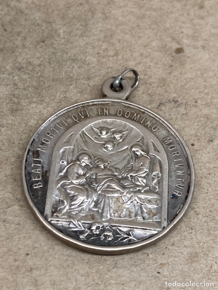 Antig&uuml;edades: Medalla religiosa de metal - Foto 2