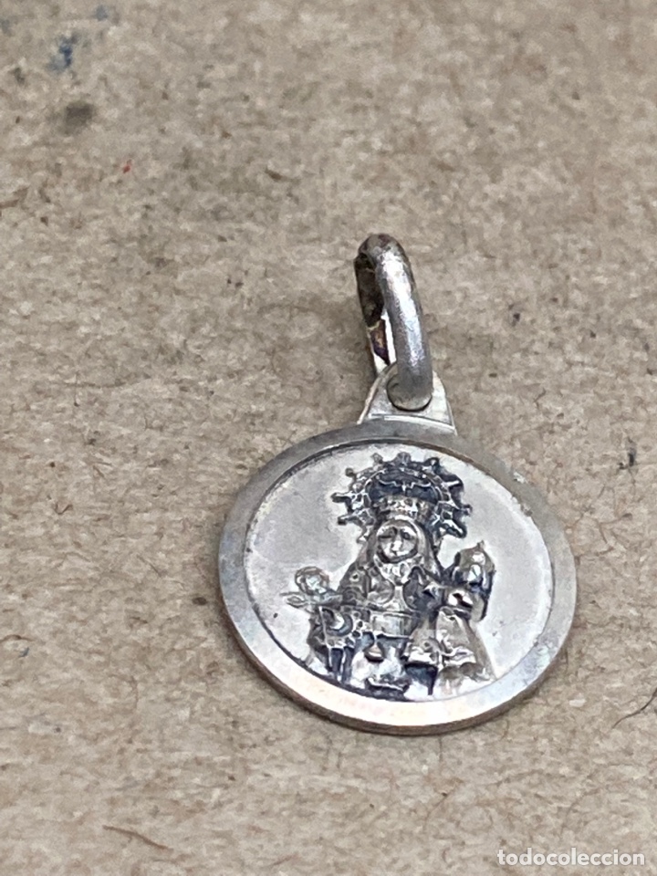 Antig&uuml;edades: Medalla de plata religiosa - Foto 1